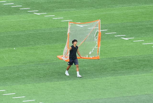 他终于被全世界看见了