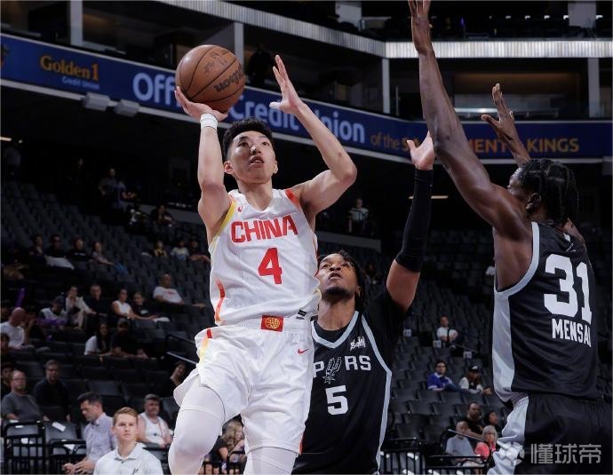 哈兰德赛后采访玩梗：保持谦逊；卡拉格、基恩做节目叫上我爸